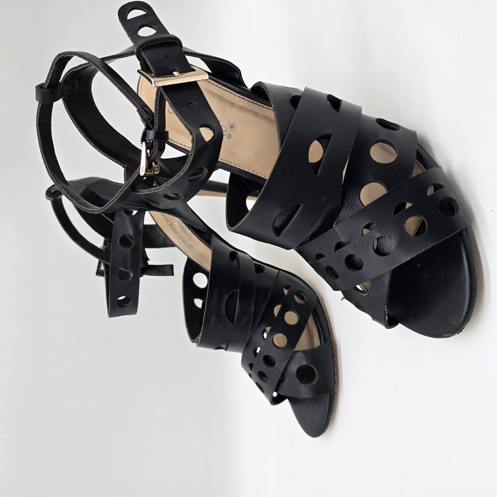 Black Faux Leather Laser Cut Strappy Heels - Size 8.5 - Picture 15 of 16